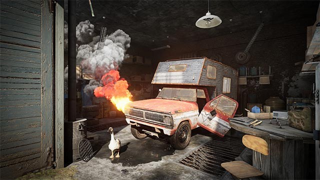 Cố gắng sống sót trong gara sửa xe qua 30 ngày sóng gió