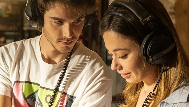 A Perfect Story được đánh giá cao về phần kịch bản và diễn xuất của cặp đôi chính