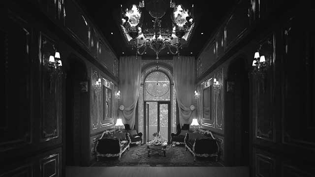 Một đêm mưa bão, một dinh thự biệt lập, những người lạ mặt và một vụ án mạng