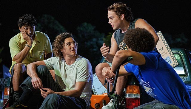 Phim Thao Thức Đêm Hè quy tụ dàn diễn viên trẻ và tài năng