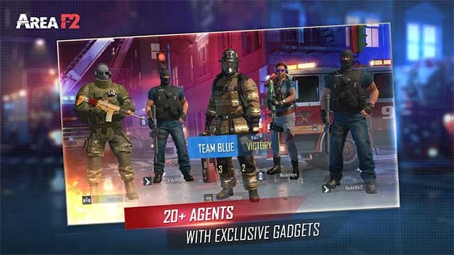 Mỗi đội bao gồm các binh sĩ được điều khiển bởi người chơi ngoài đời thực