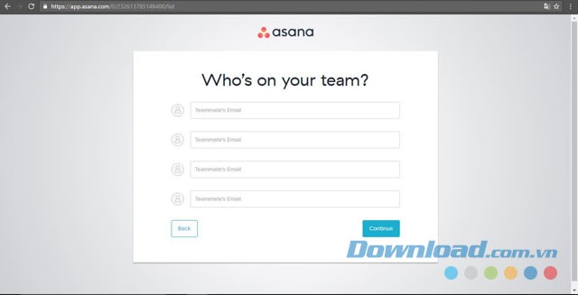 Gõ email của các thành viên trong đội trước khi dùng ứng dụng web Asana
