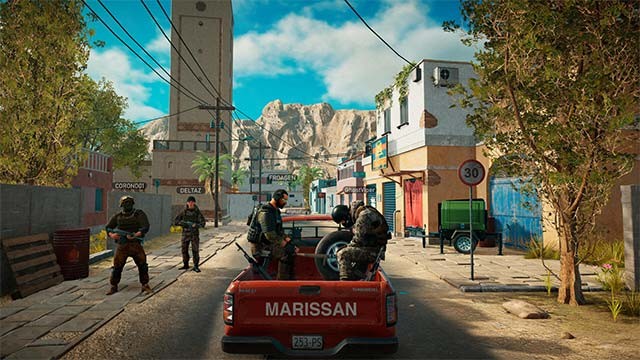 Barracks Simulator tái hiện chân thực cuộc sống quân ngũ bên bạn bè, đồng đội