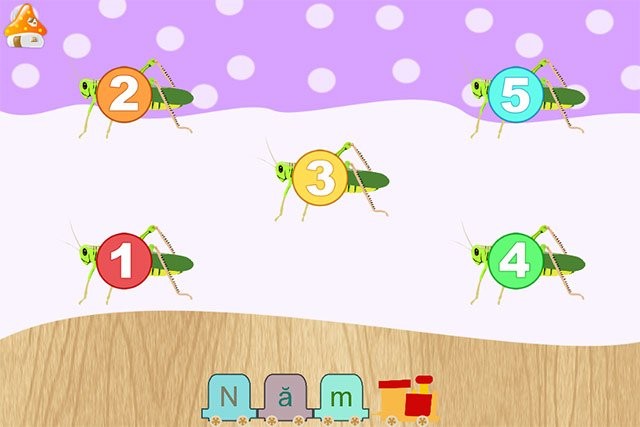 Bé học đếm số