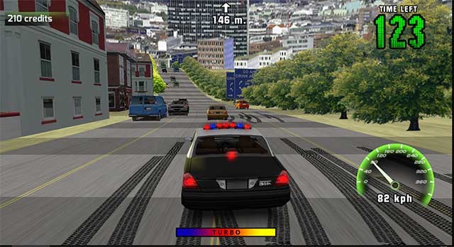 Thu thập tiền thưởng bằng cách đâm vào xe của đối phương và hoàn thành level