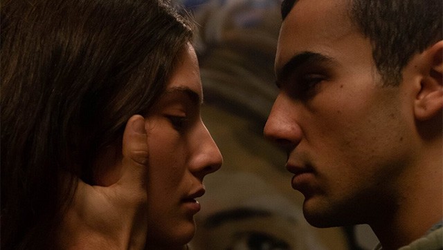 ... với những góc khuất khiến chúng ta phải suy ngẫm