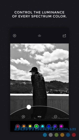 Camera Noir cho iOS có khả năng chỉnh sáng