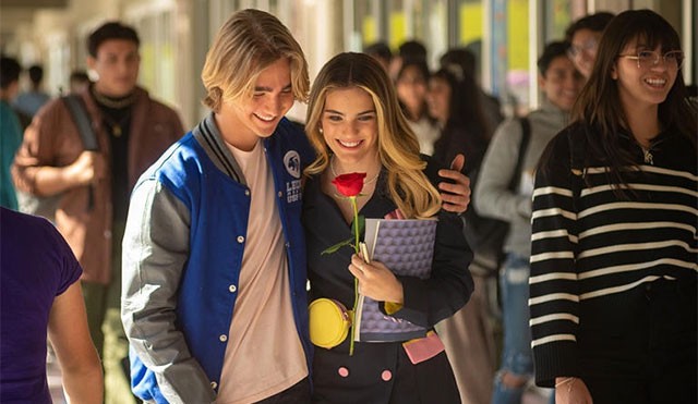 Cindy la Regia: The High School Years là bộ phim về tình bạn, tình cảm tuổi mới lớn