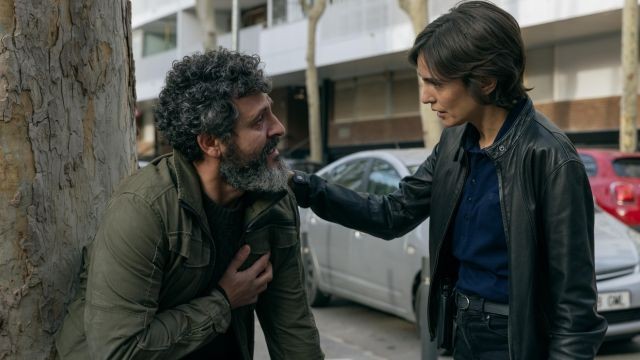 City of Shadows xoay quanh hành trình phá án gay cấn, hồi hộp của bộ đôi thanh tra đầy kinh nghiệm