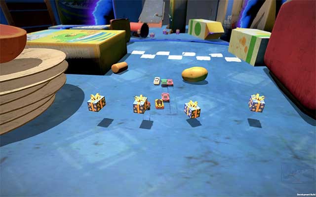 Nhiều đường đua được thiết kế độc đáo với vô số chướng ngại vật