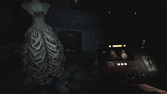 Mục tiêu của bạn là phát hiện linh hồn ma quỷ ở những nơi bị nguyền rủa