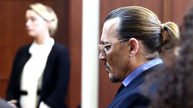 Toàn bộ quá trình diễn ra phiên tòa giữa Johnny Depp và Amber Heard đã được phát sóng trực tiếp trên các nền tảng Internet.