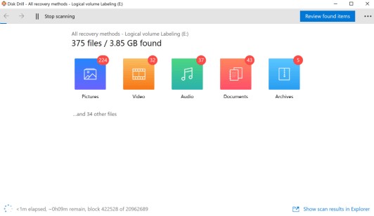 Disk Drill hiển thị quá trình quét file