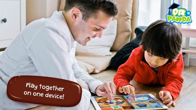 Chơi cùng bố mẹ, bạn bè