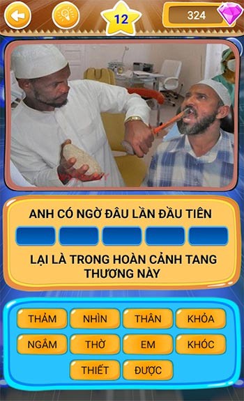 Chơi Đuổi hình siêu hài