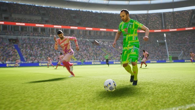 Khám phá những nâng cấp về engine, đồ họa, chế độ chơi trong PES 2022 mới