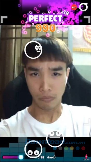 Game nhảy bằng biểu cảm khuôn mặt