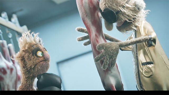 Chơi các mini-game kỳ quặc để rèn luyện kỹ năng và nâng cấp võ sĩ