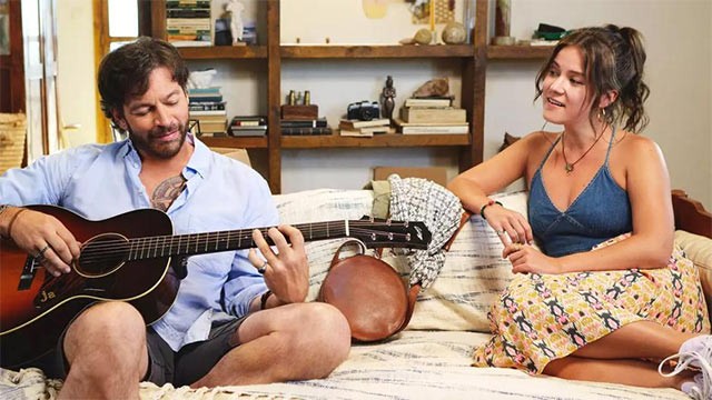 Một cảnh trong phim Find Me Falling