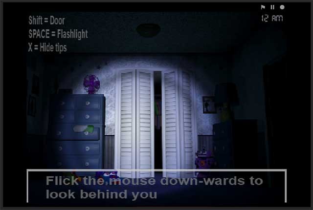 Canh cửa, xua đuổi quái vật lẻn vào tủ quần áo hoặc trên giường bạn