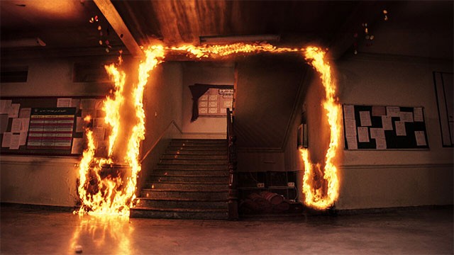 Thảm họa tại trường nữ sinh bắt nguồn từ ngọn lửa bùng cháy tại tầng hầm...