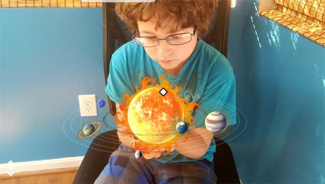 Quan sát mặt trời và các hành tinh ngay trong lòng bàn tay bạn