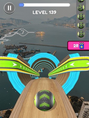 Going Balls cho bạn vào vai một quả bóng, lăn trên các cung đường đầy chướng ngại vật