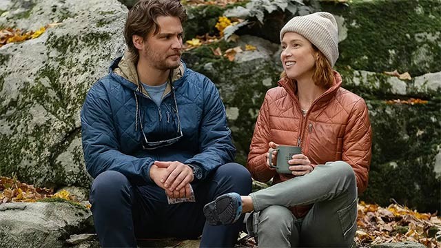 Happiness for Beginners là bộ phim hài lãng mạn Mỹ năm 2023 với câu chuyện tình yêu nhẹ nhàng