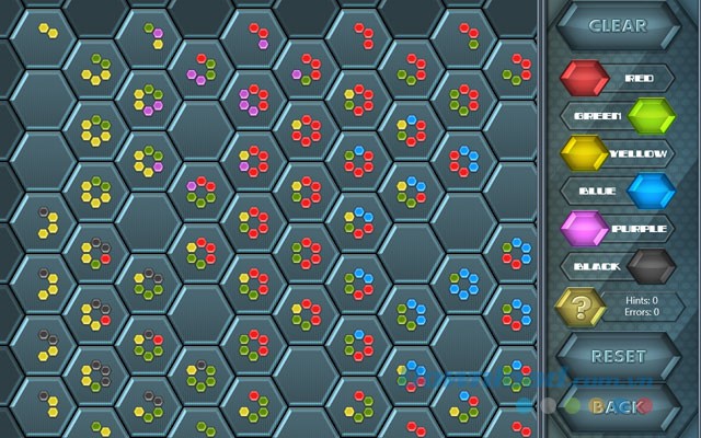 Khám phá hình ảnh phía sau bàn chơi