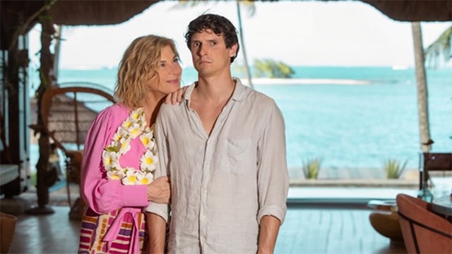 Tuần trăng mật độc đáo giữa mẹ và con trai