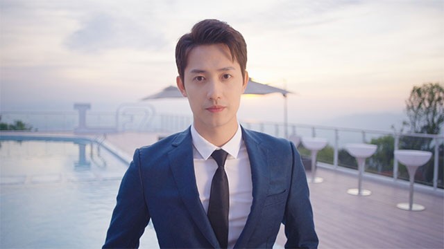 Tương tác với các nhân vật và thế giới để phát triển câu chuyện tình yêu trong Irresistible Love