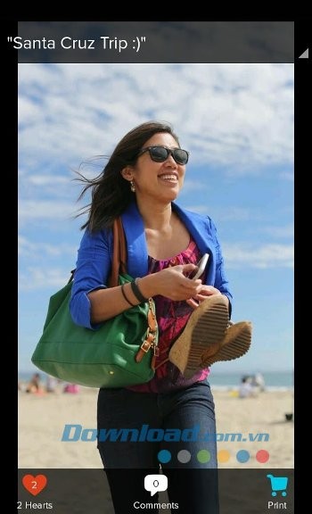 Bình luận, trò chuyện với bạn bè