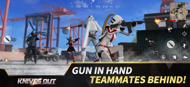 Nắm chắc vũ khí và luôn có đồng đội hỗ trợ phía sau