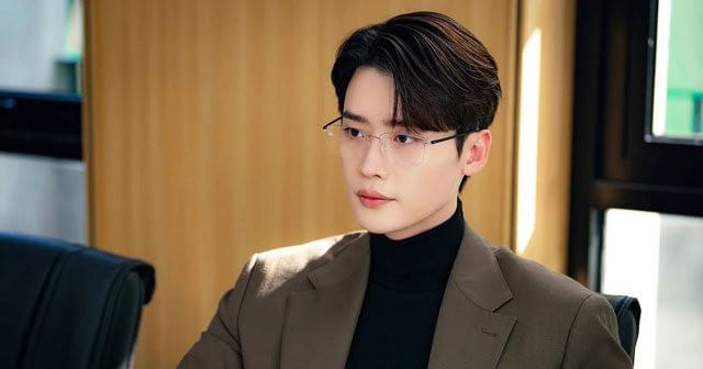 Lee Jong Suk trong vai An Joo Hyeong