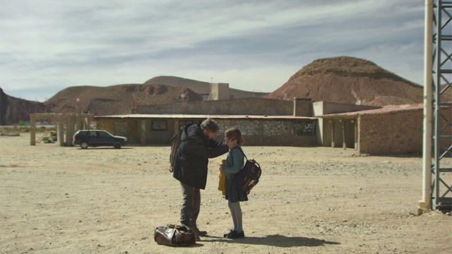 Maledictions khai thác đề tài chính trị và mối quan hệ gia đình