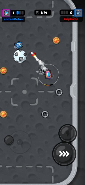 Tham gia trận chiến 1v1 chống lại người chơi khác