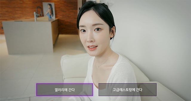 Trở về quá khứ và tương tác với các nhân vật, lựa chọn khác nhau trong Cuộc đời thứ hai