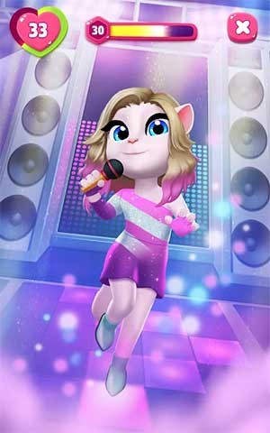 Thưởng thức kỹ năng ca hát của Angela