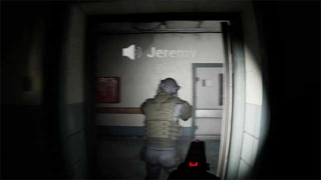 Giao tiếp, giữ im lặng đúng lúc và phối hợp ăn ý là chìa khóa để sống sót