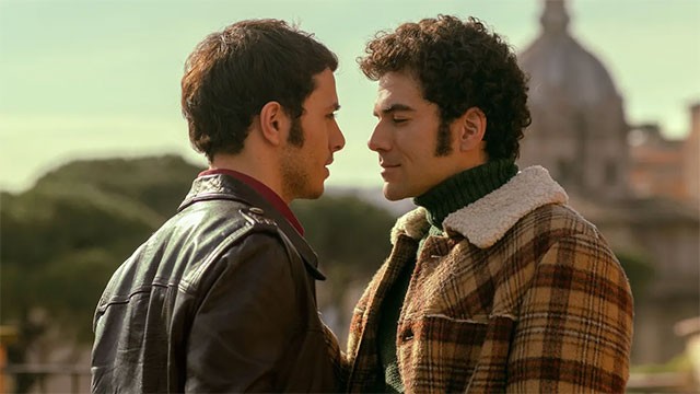 Họ gặp và yêu nhau ở Rome 1 cách tình cờ nhưng định mệnh đã chia cắt 2 người...