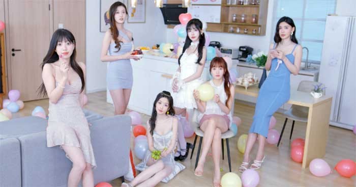 Ouch! So Many Beauties! là một cuộc hành trình tình yêu với đầy thăng trầm