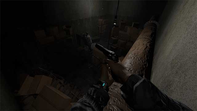 Tùy chỉnh vũ khí và nâng cấp trang bị để sẵn sàng đối mặt với mọi hiểm nguy