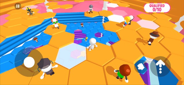 Tấn công các đối thủ và cố gắng sống sót tới cuối cùng