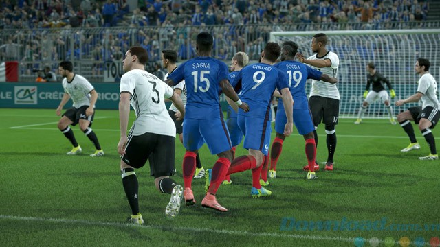 Phạt góc trong game PES 2017