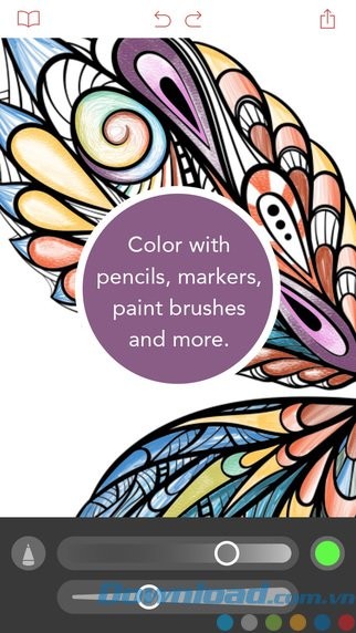 Bút vẽ và bảng màu đa dạng