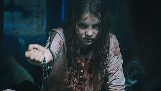 Phim Prey for the Devil là sự pha trộn giữa kinh dị siêu nhiên với yếu tố tâm linh kỳ bí