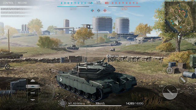 Điều khiển xe tăng tự do trong môi trường rộng lớn