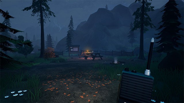 Cùng Ethan và chiếc đài nhỏ giải mã bí ẩn về thị trấn cũng như quá khứ chính mình