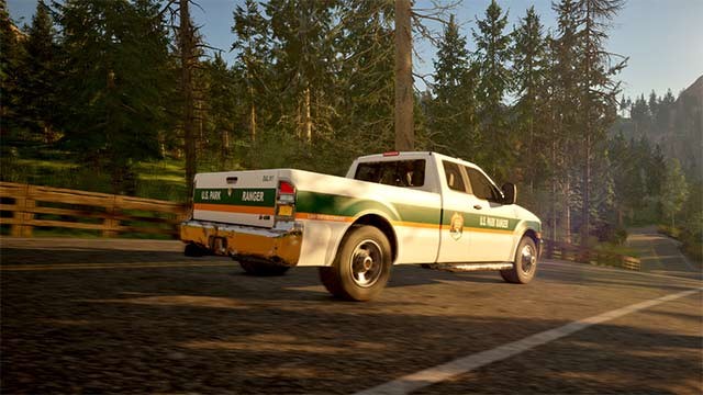 Lái xe bán tải đi khắp Công viên Quốc gia để đảm bảo mọi thứ vận hành trơn tru