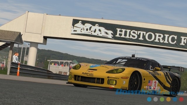 Tìm cách cán đích nhanh nhất trong game rFactor 2 cho máy tính